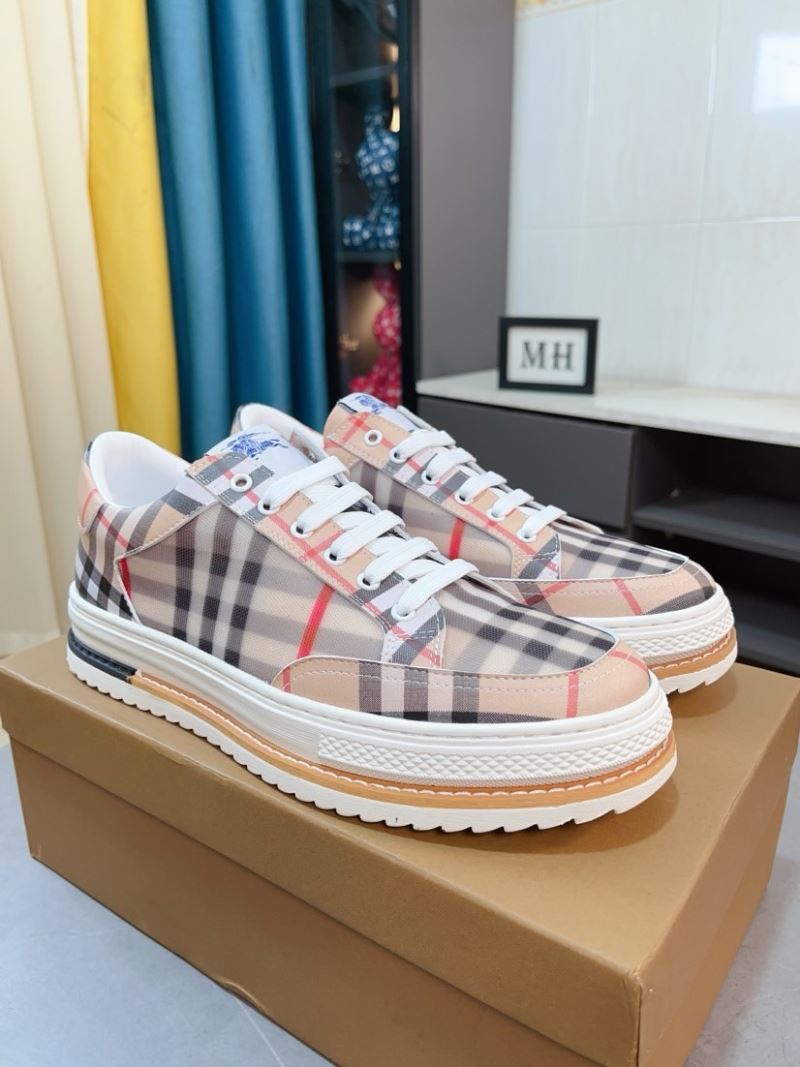 Burberry Low Shoes